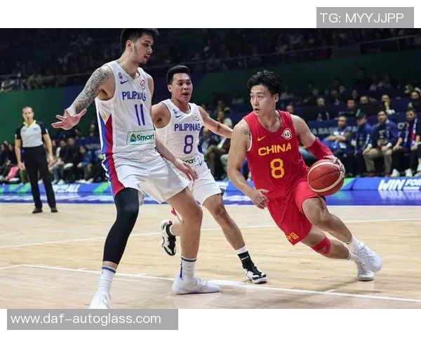 上海篮球队在世界杯预选赛中的团队协作表现分析与点评 上海篮球队在世界杯预选赛中的团队协作表现分析与点评